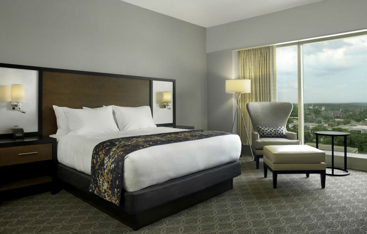 Doubletree By Hilton Hotel Cedar Rapids Convention Complex Buitenkant foto